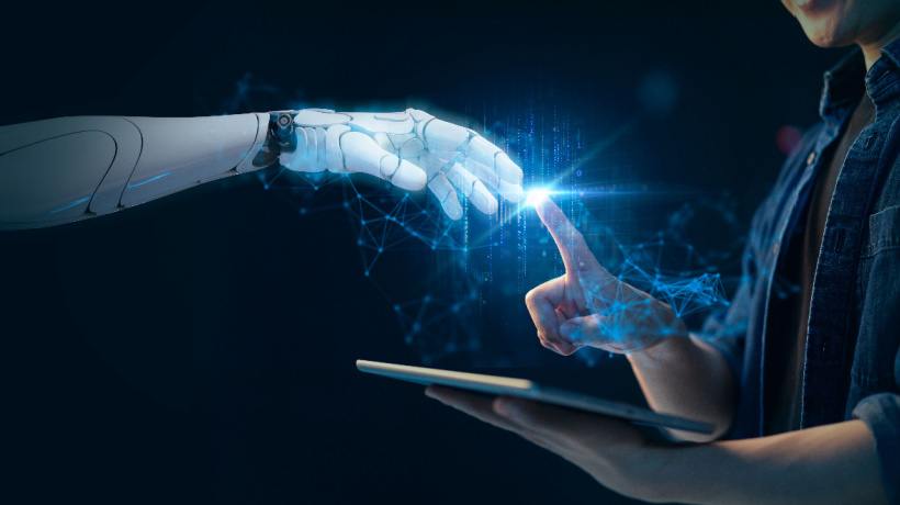 AI ảnh hướng đến ngành giáo dục trực tuyến như thế nào?